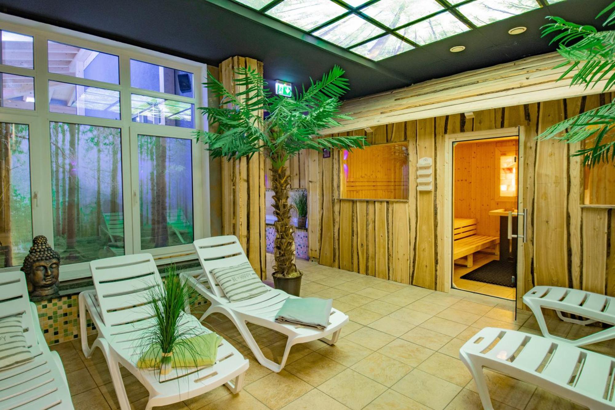 Ferien Hotel Spree-Neisse Neuhausen  エクステリア 写真