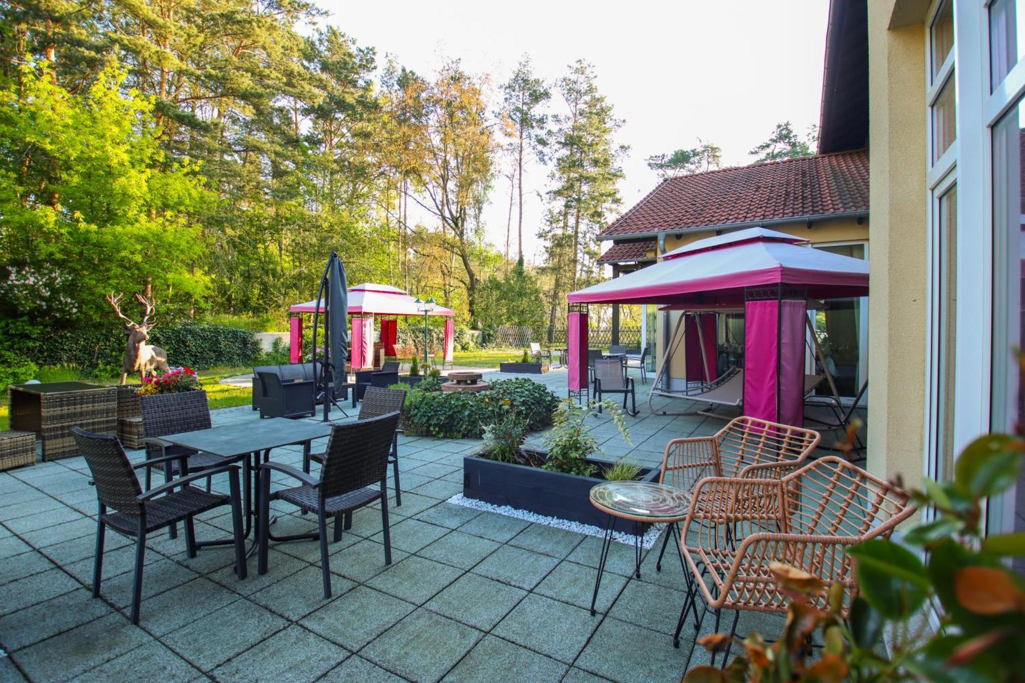 Ferien Hotel Spree-Neisse Neuhausen  エクステリア 写真