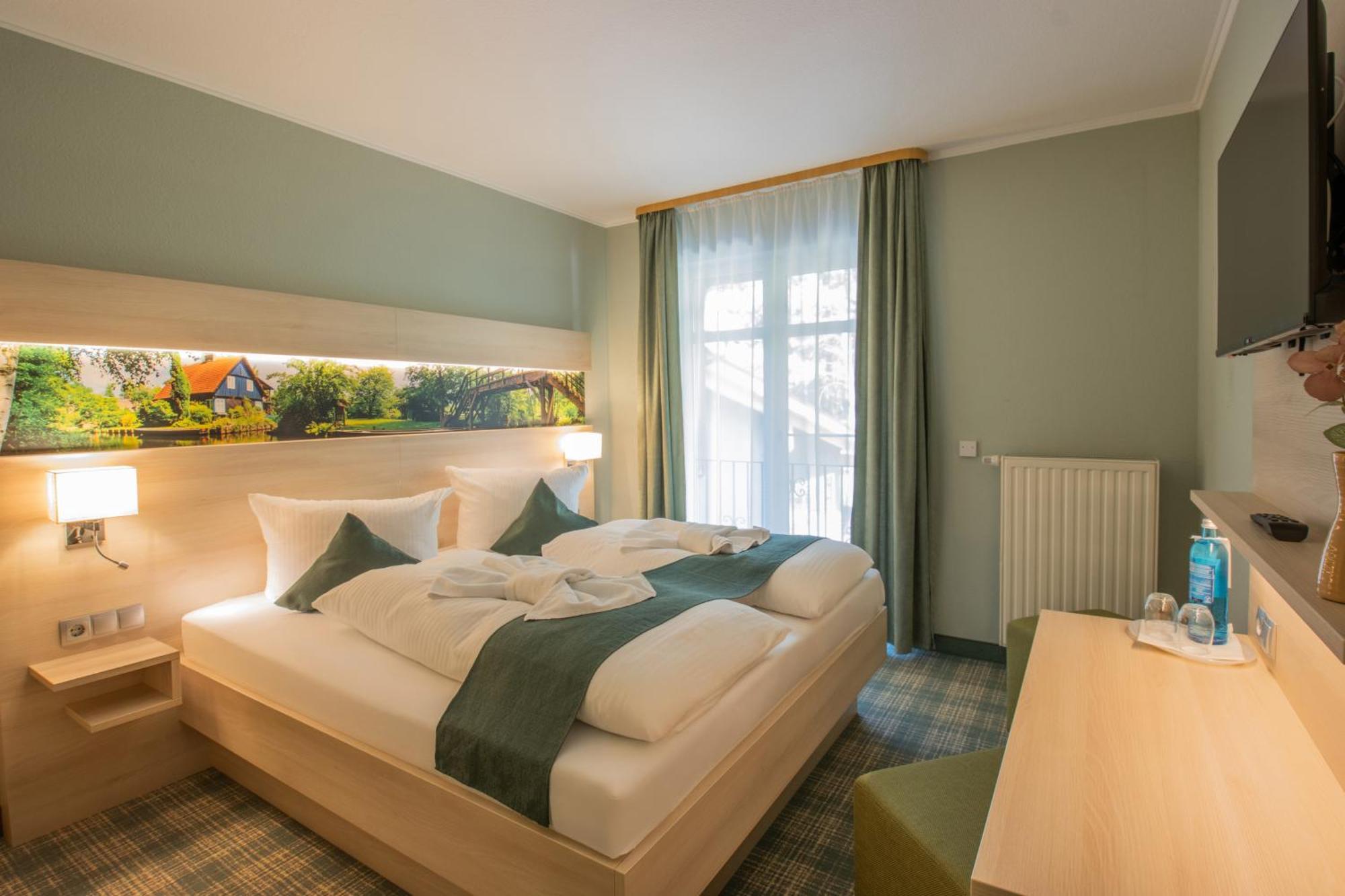 Ferien Hotel Spree-Neisse Neuhausen  エクステリア 写真