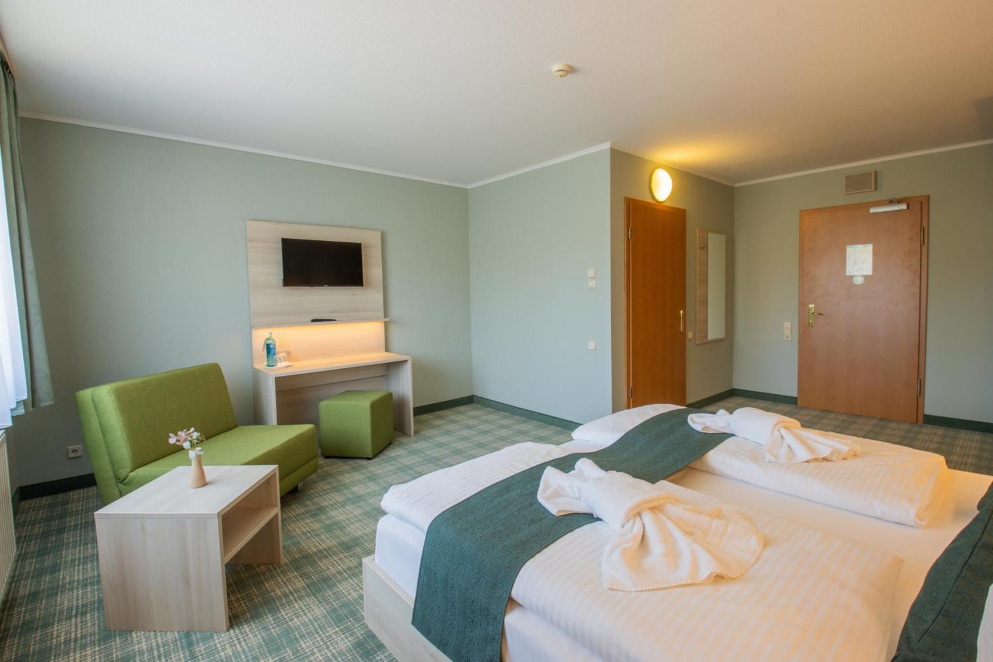 Ferien Hotel Spree-Neisse Neuhausen  エクステリア 写真